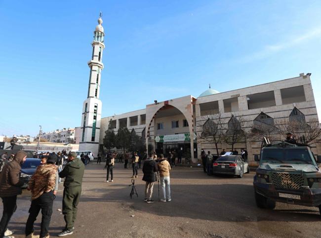 Deadly blast hits mosque in Alawite area of Syrias Homs