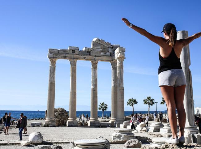 Tourism-related consumption reaches 3.8 trillion liras in 2024