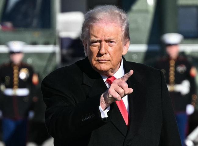 Trump urges Iranians to keep protesting, says help on its way