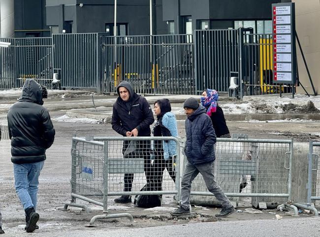 Defense officials deny mass influx from Iran amid unrest