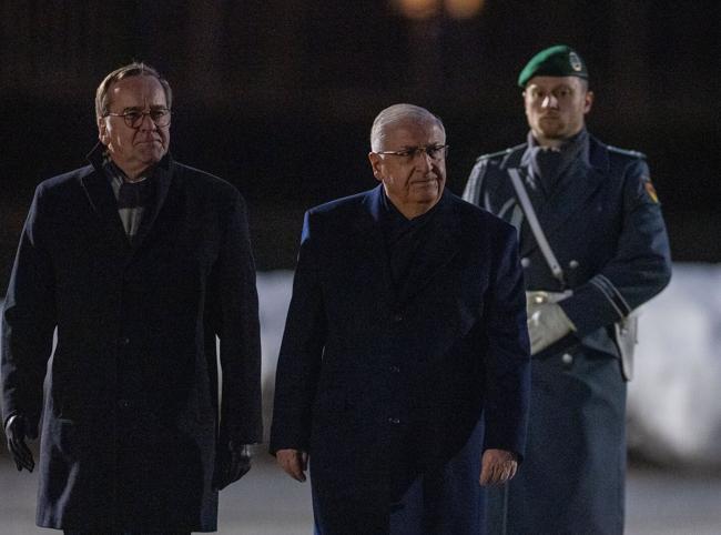 Turkish, German defense ministers hold talks in Berlin