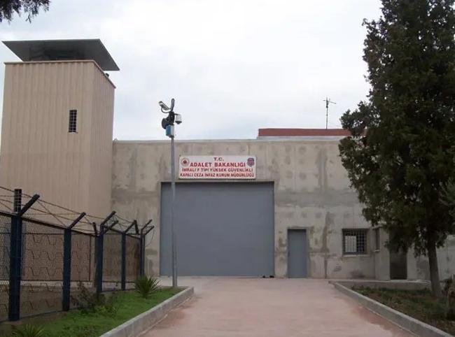 DEM Party meets Öcalan to discuss Syria tensions