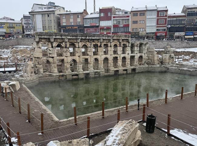‘King’s Daughter’ Roman bath hits 50,000 visitors