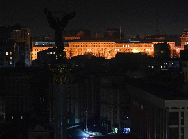 Almost half of Kiev without heat, power, after Russian attack