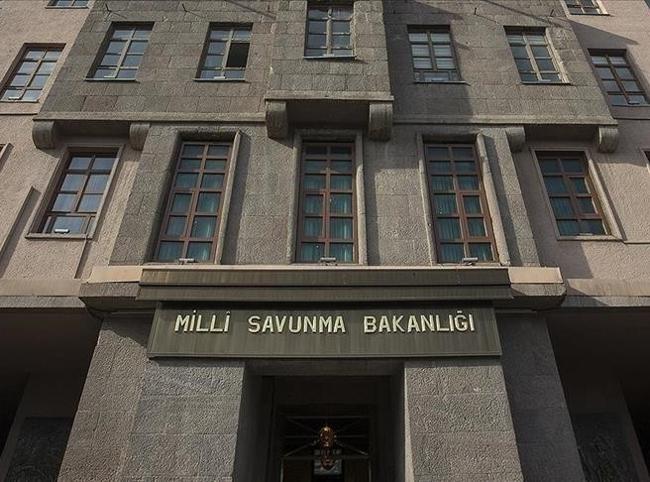 Türkiye launches investigation into terrorist YPG-linked attack on Turkish flag