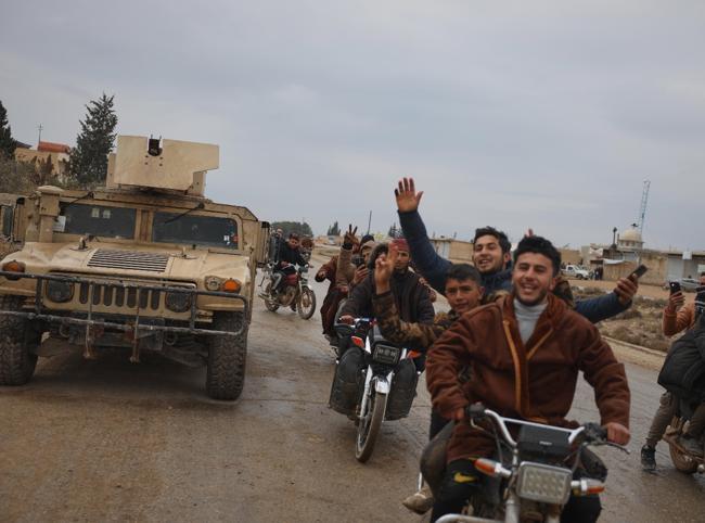 US weighs full withdrawal of troops from Syria: Report