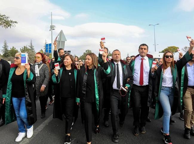 One lawyer per 430 in Türkiye as rapid education growth sparks quality concerns