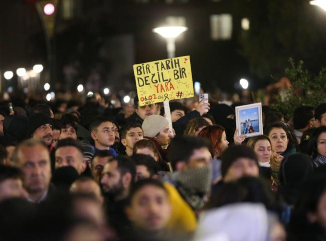 Cities in silent mourning as Türkiye remembers Feb 6 quakes
