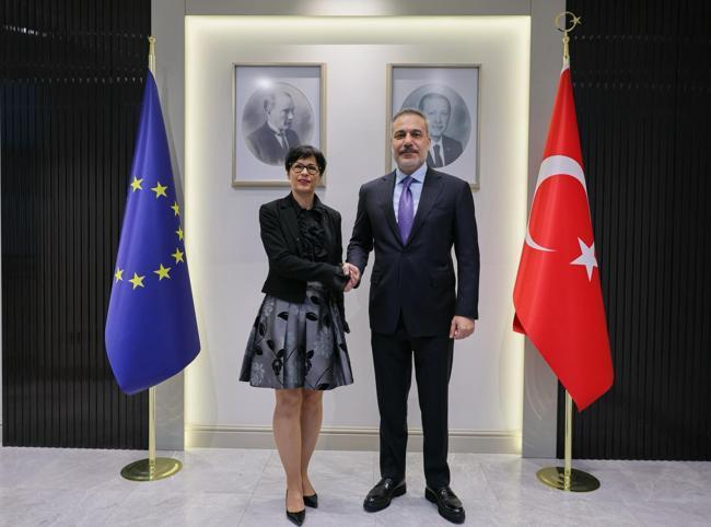 Türkiye eyes new, strong perspective in ties with EU