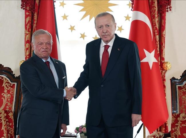 Erdoğan meets Jordans king in Istanbul, vows stronger ties