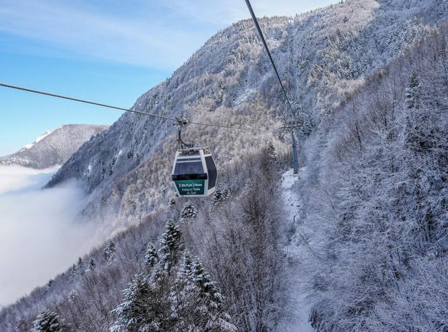Cable car offers fast, panoramic route to Uludağ’s slopes