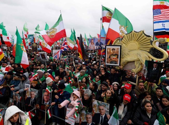 Iran signals readiness to compromise for nuclear deal with US