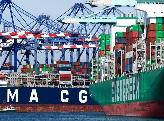 Trump imposes 10 pct global tariff after stinging court rebuke