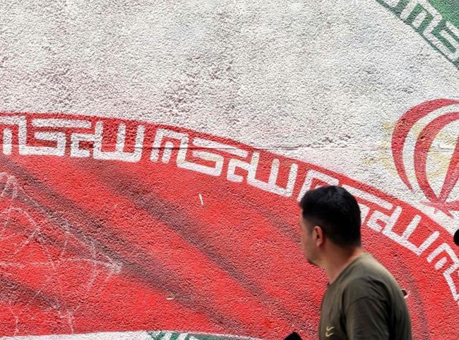 Iranians worry over US military buildup amid last-chance talks