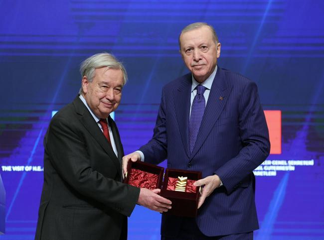 Erdoğan says Türkiye pushing diplomacy to contain Iran crisis