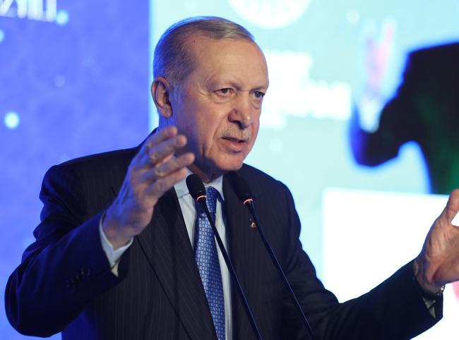 Erdoğan says Türkiye leads efforts to resolve global crises