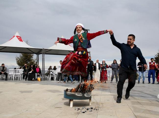 Vibrant celebrations mark Nevruz across Türkiye