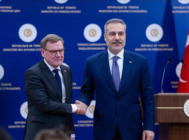 Turkish FM intensifies diplomatic push to broker peace