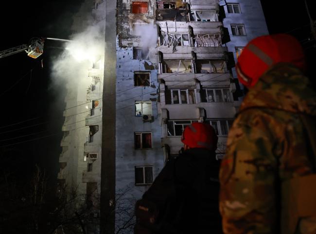 Russian barrage hits homes across Ukraine, killing 5