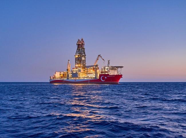 Turkish drillship starts Black Sea exploration off Kocaeli