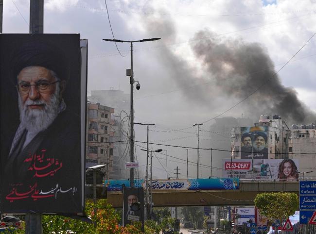 Iran advances Hormuz toll plan as Trump seeks financial help from Mideast allies