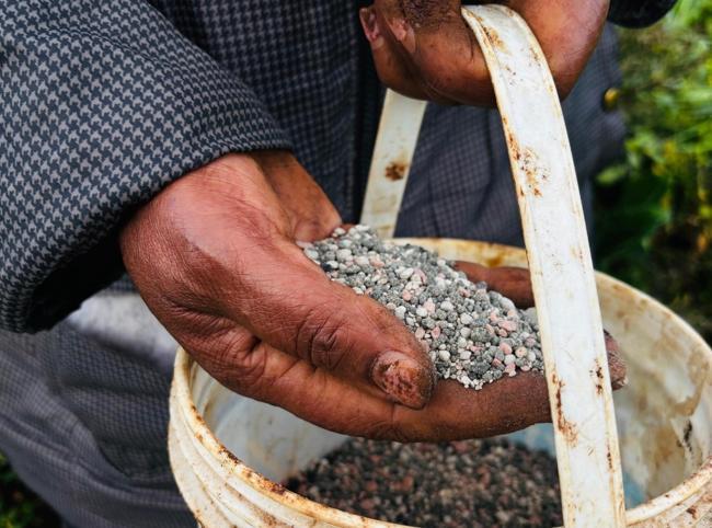 Grain, steel, fertilizer blocked by Hormuz closure: Data