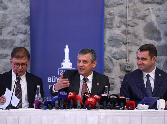 CHP leader pledges Roma seats in parliament