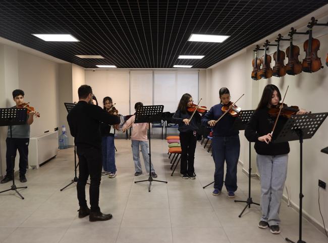Mardin’s multilingual music heritage kept alive at academy