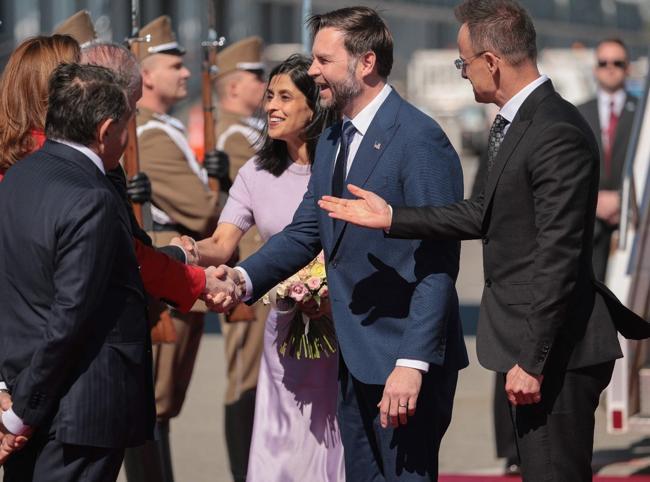 Vance delivers pre-election boost for Orban