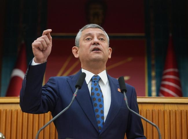 Özel says justice minister undermines anti-terror drive