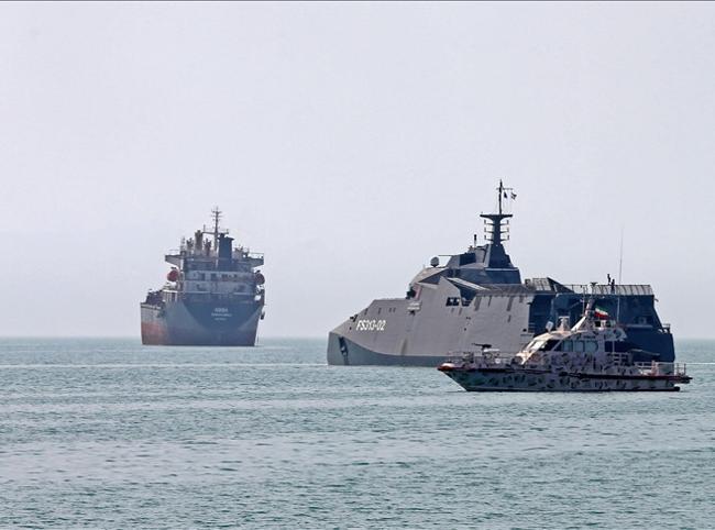 Trump says US military to stay deployed near Iran until real agreement reached