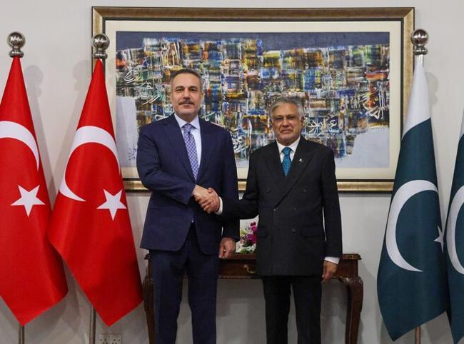 Turkish, Pakistani foreign ministers discuss talks between US, Iran