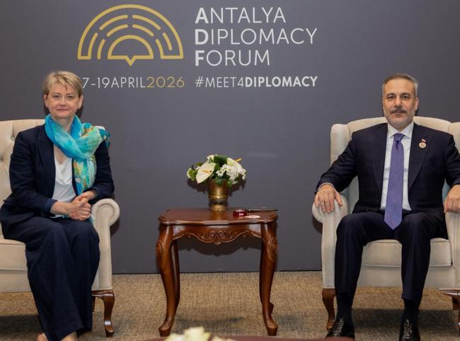 Fidan meets British, Russian counterparts at Antalya Diplomacy Forum