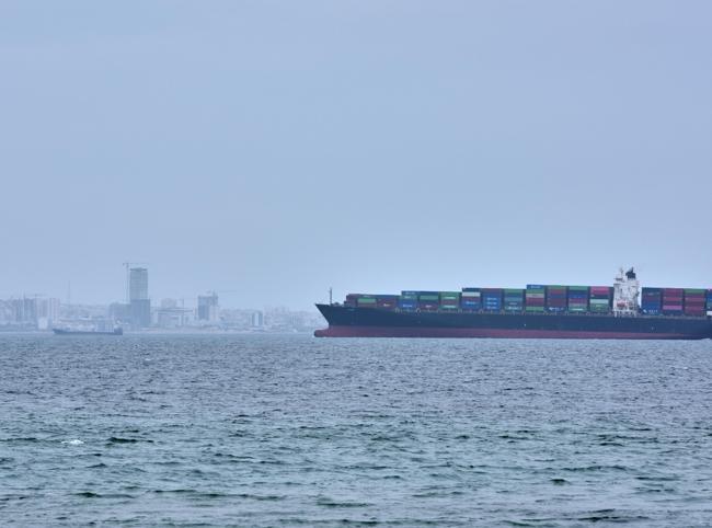 Iran says wont reopen Hormuz as long as US blockade remains