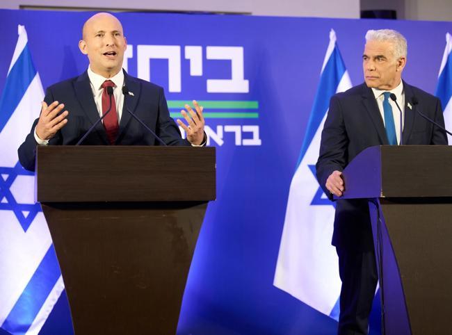 2 former Israel PMs unite to challenge Netanyahu in elections