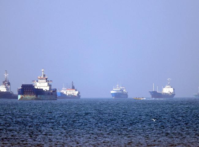 US-Iran ceasefire on brink as UAE reports attacks