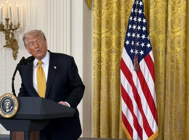 Trump says Iran deal very possible but threatens strikes if talks fail
