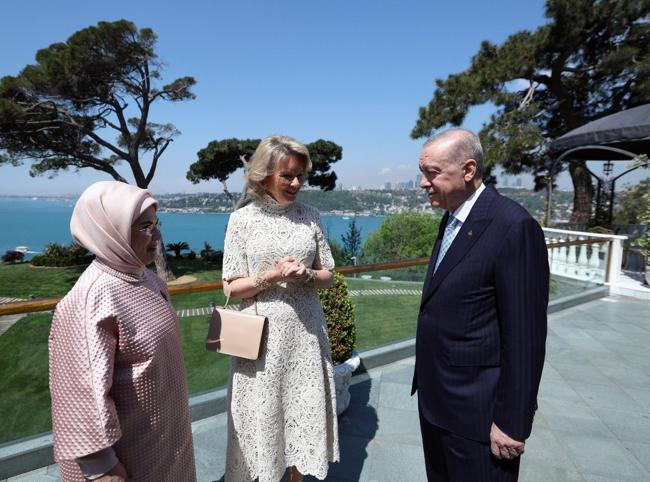 Erdoğan calls for closer EU ties in Belgian queen’s visit