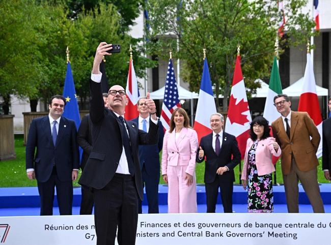 G7 finance chiefs meet to seek common stance on unstable ground