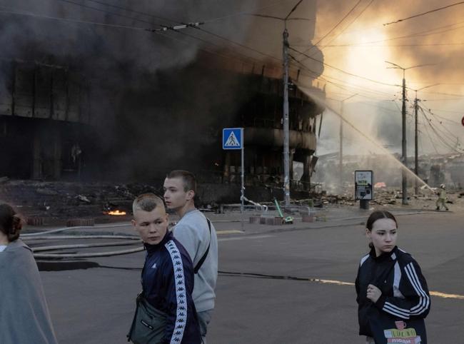Russia kills 4 in massive Ukraine attack after vowing retaliation
