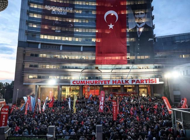 CHP crisis shifts to parliamentary group dispute