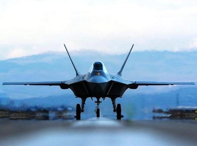 Türkiye advances in combat aircraft race, says CEO