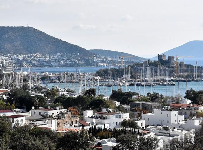 Bodrum’s bays fill with yachts as summer season gains momentum
