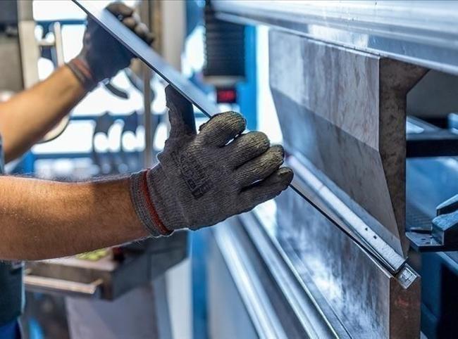 Industrial production increases 6 percent in April