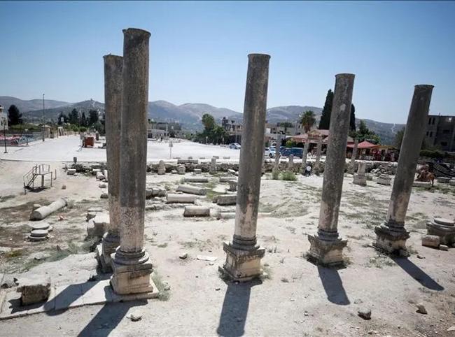 UNESCO weighs endangered status for threatened sites