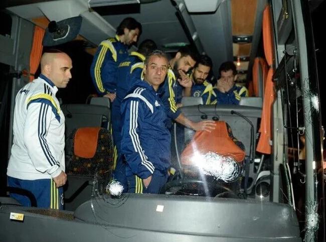 5 held 11 years after attack on Fenerbahçe team bus