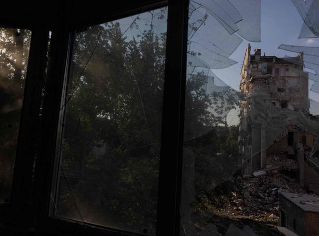 Russian strike near Kiev kills at least 27