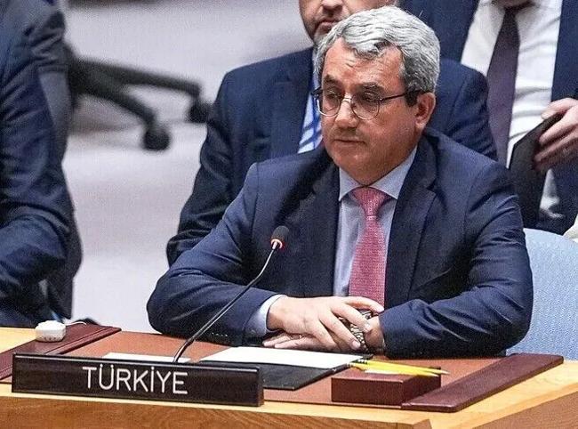 Türkiye backs Syria chemical weapons cleanup, warns over Israeli strikes
