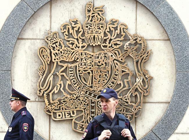 Moscow arrests British embassy security guard