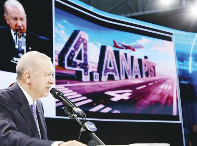 Erdoğan hails Istanbul Airport as global aviation leader